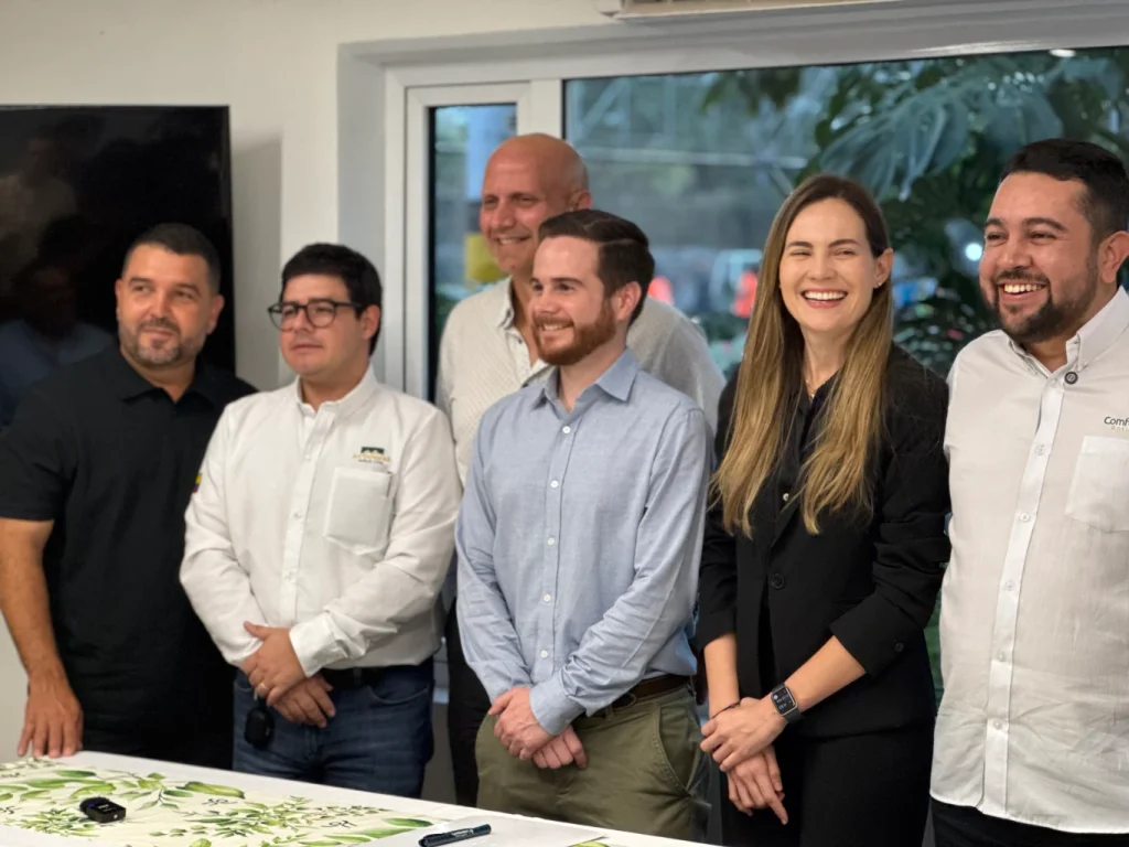 Firma-convenio-CORFETURS